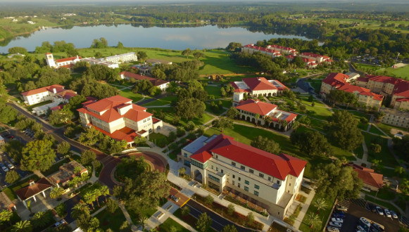 Khuôn viên Saint Leo University từ trên cao